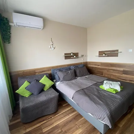 Aranyhíd 911 Apartamento Siófok